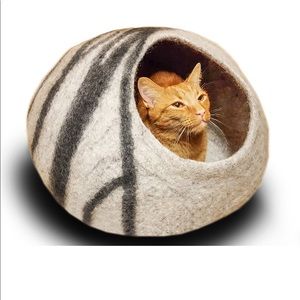 Meowfia Premium Felt Cat Cave Bed